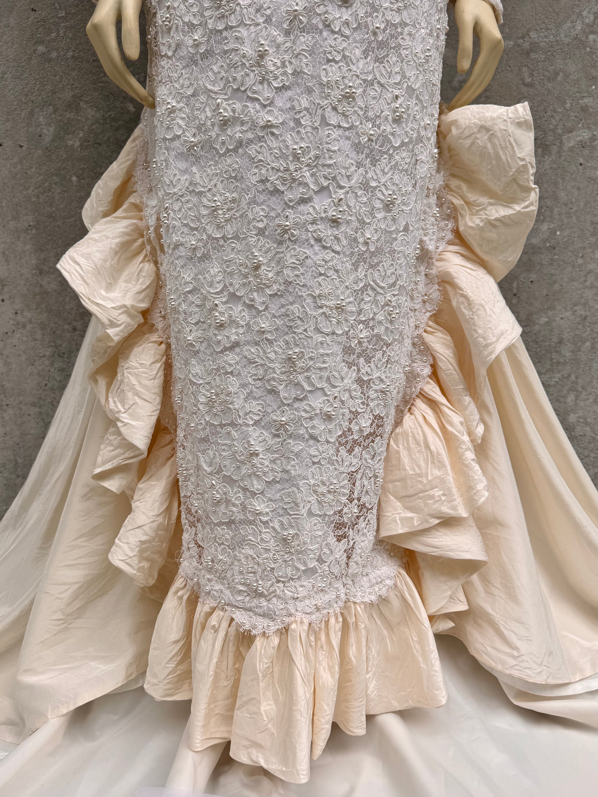 1980s Off-white Floral Lace & Pearl Taffeta Wedding Dress