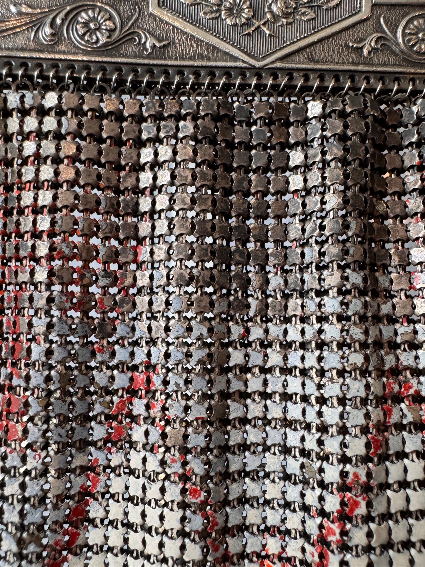 1920s White & Red Metal Mesh Flapper Purse