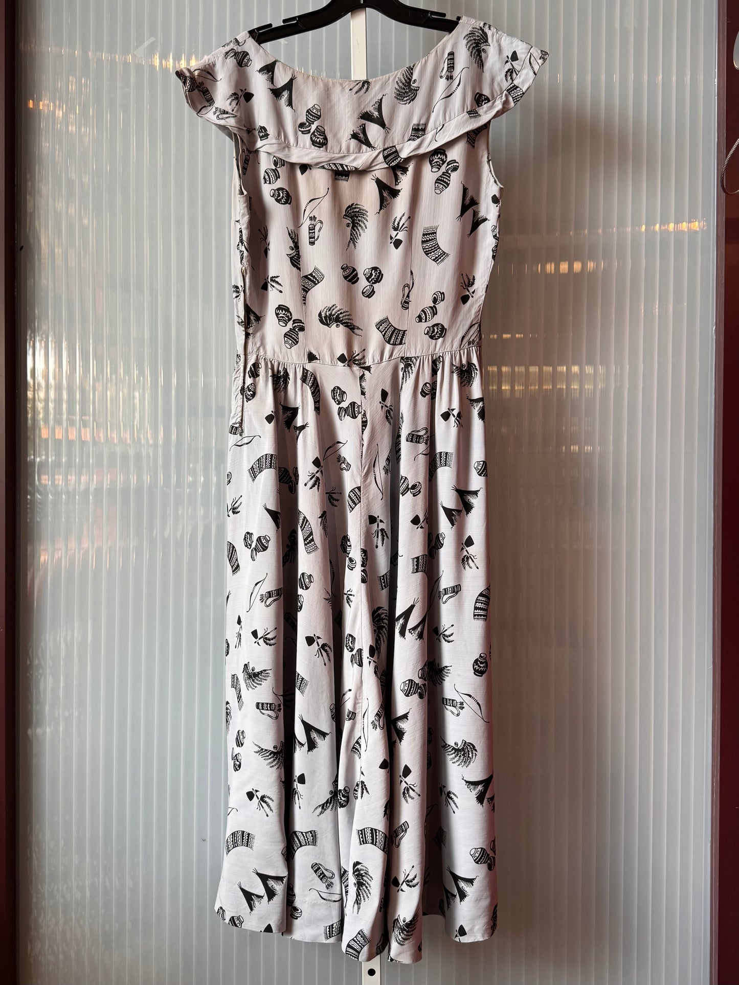 1980s Gray & Black Native American Print Dress