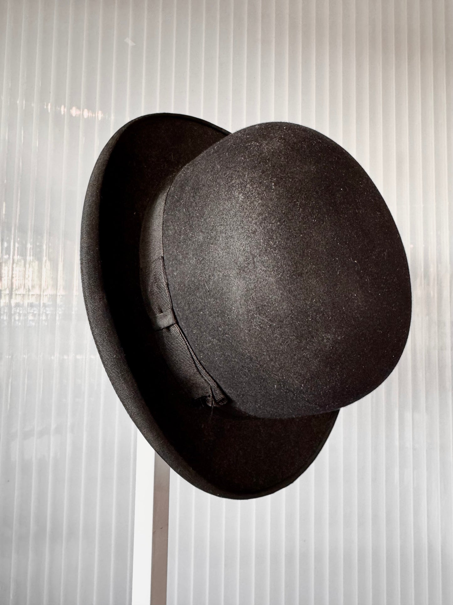 1930s Princely Black Bowler Hat