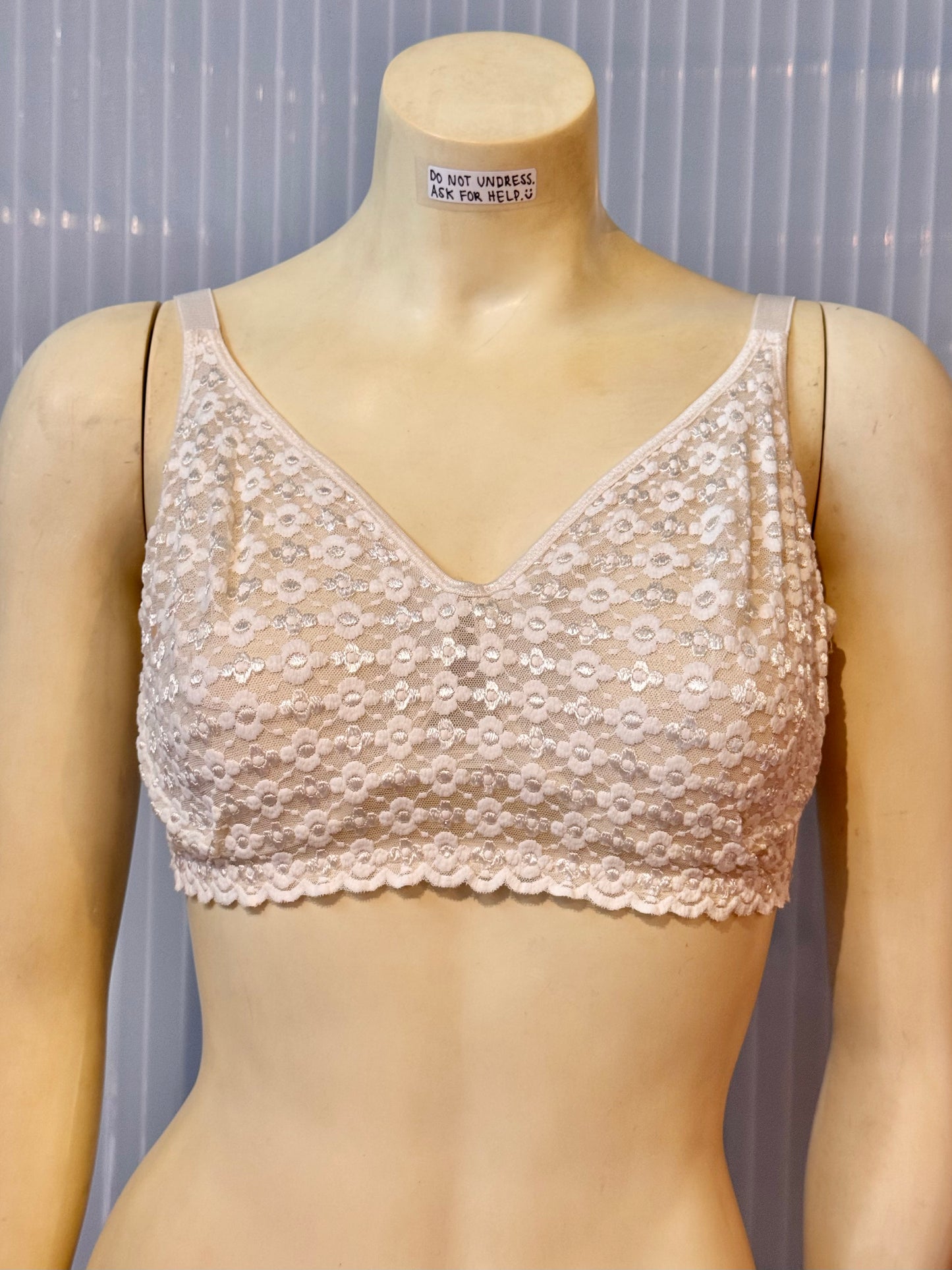 1980s Off White Floral Underwire Bra