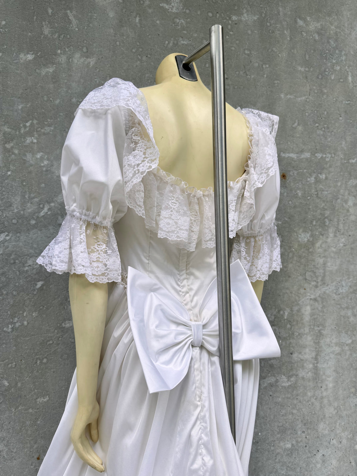1980s does Renaissance Princess White Wedding Dress