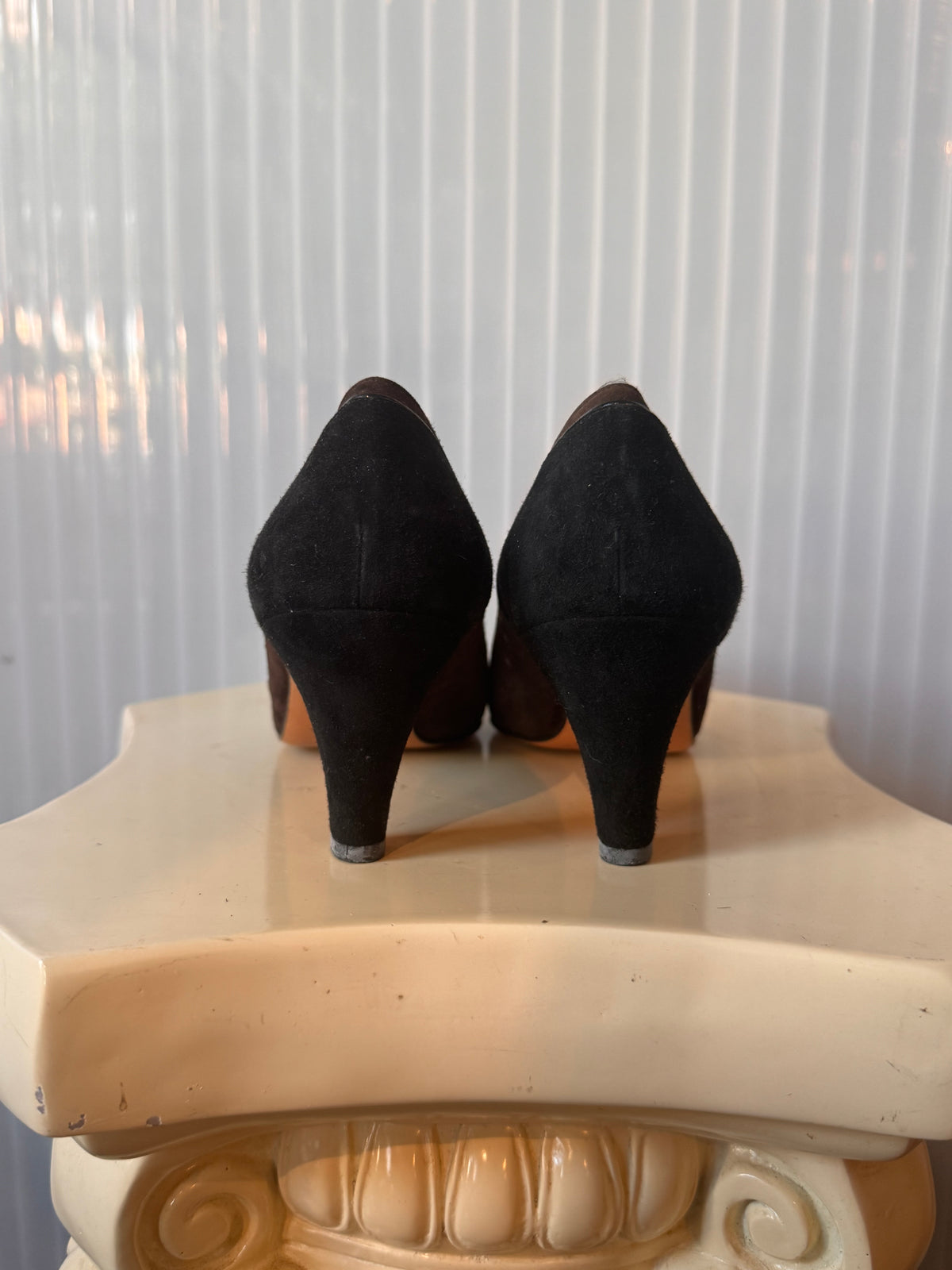 Late 1950s Salvatore Ferragamo Brown Suede Heels
