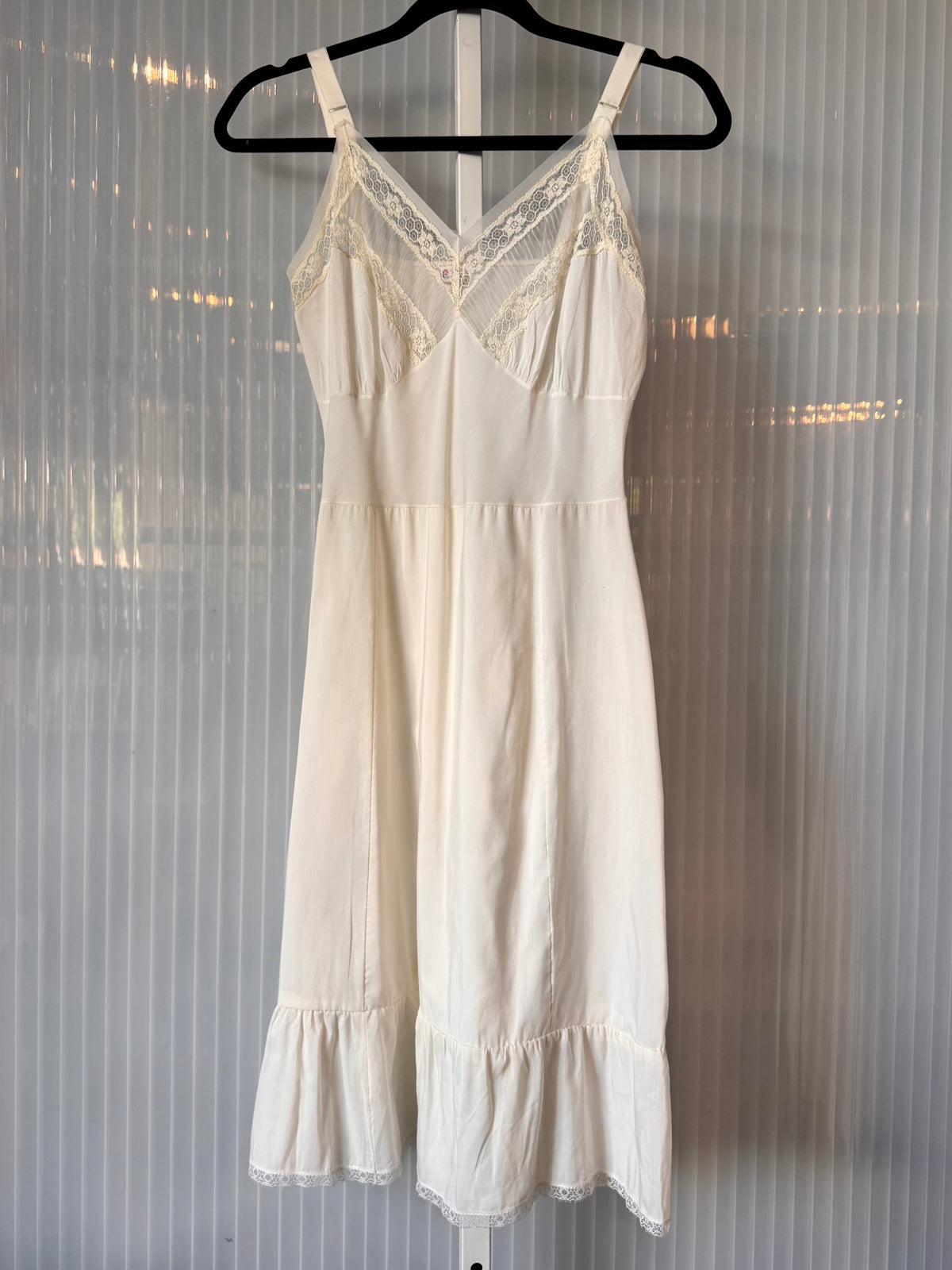 1960s Lacy White Slip with Gathered Hem