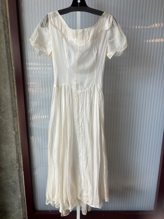 1940s? Sheer Cream Dress w/ Scalloped Collar