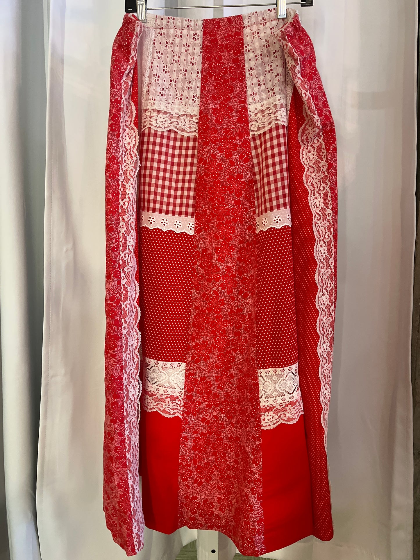 1970s Carefree Fashions Cottagecore Maxi Skirt