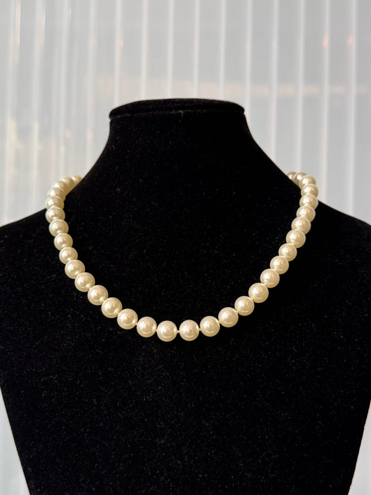 1960s Spanish Glass Pearl Necklace