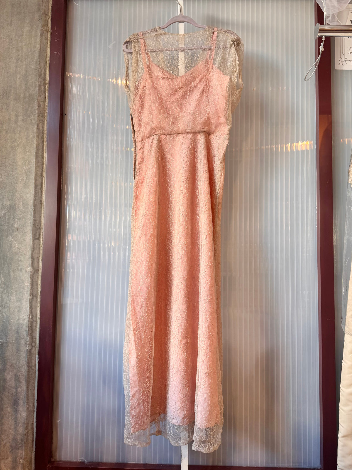 1930s / 1940s Pink & Taupe Floral Lace Dress
