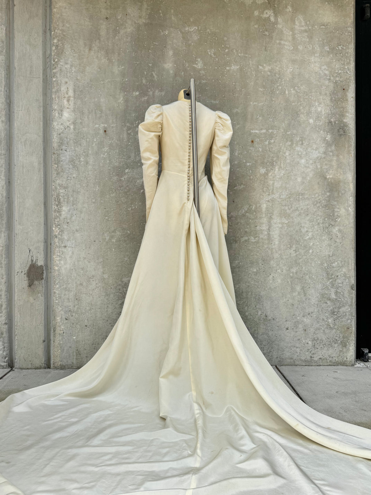 1940s Cream Bodice-Ruching Wedding Dress