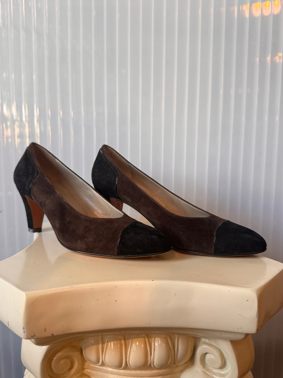 Late 1950s Salvatore Ferragamo Brown Suede Heels