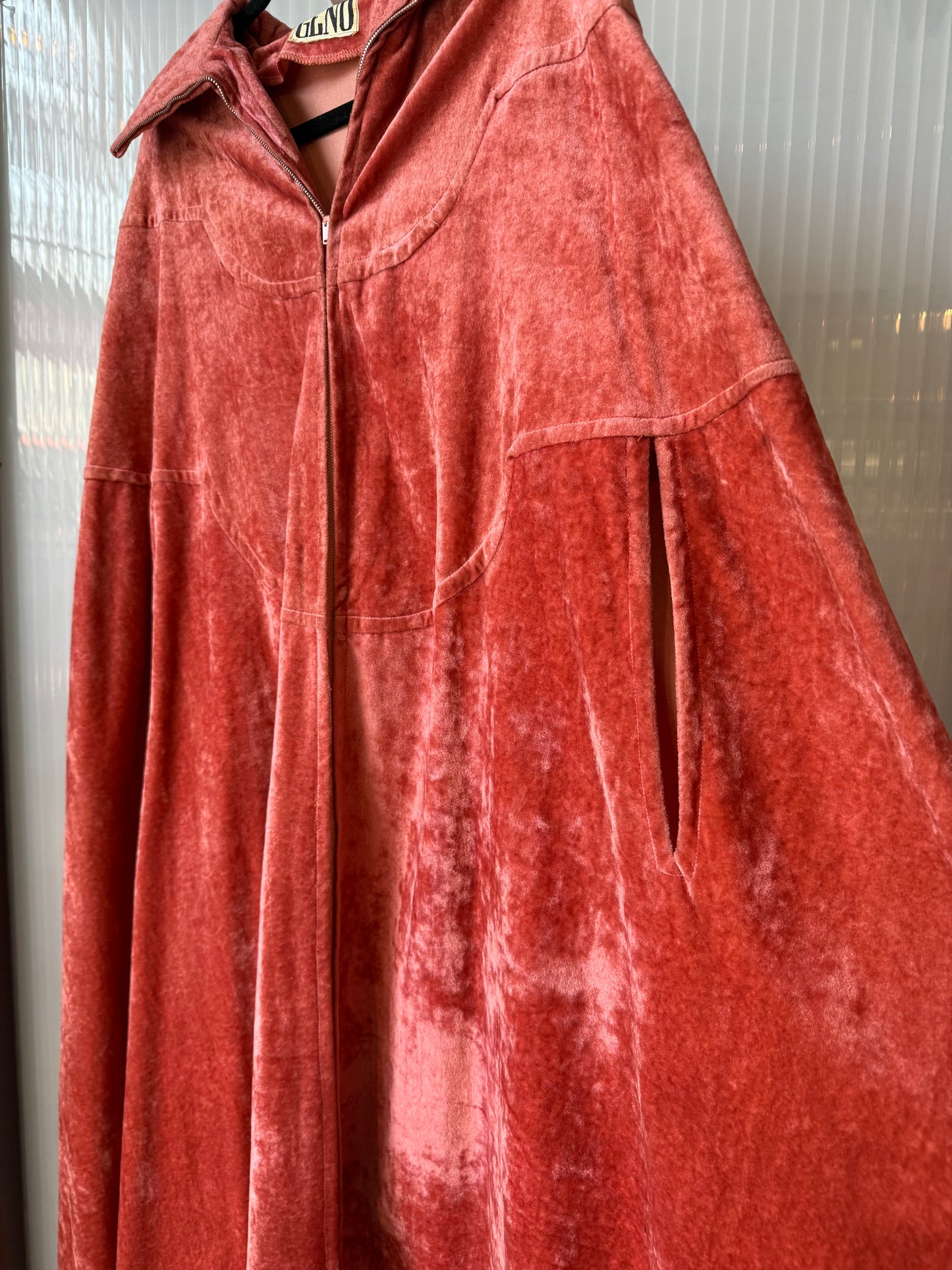 1980s Mauve Crushed Velvet Cape