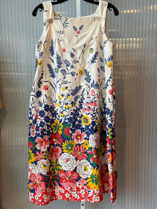 1960s White Floral Sleeveless Tent Dress