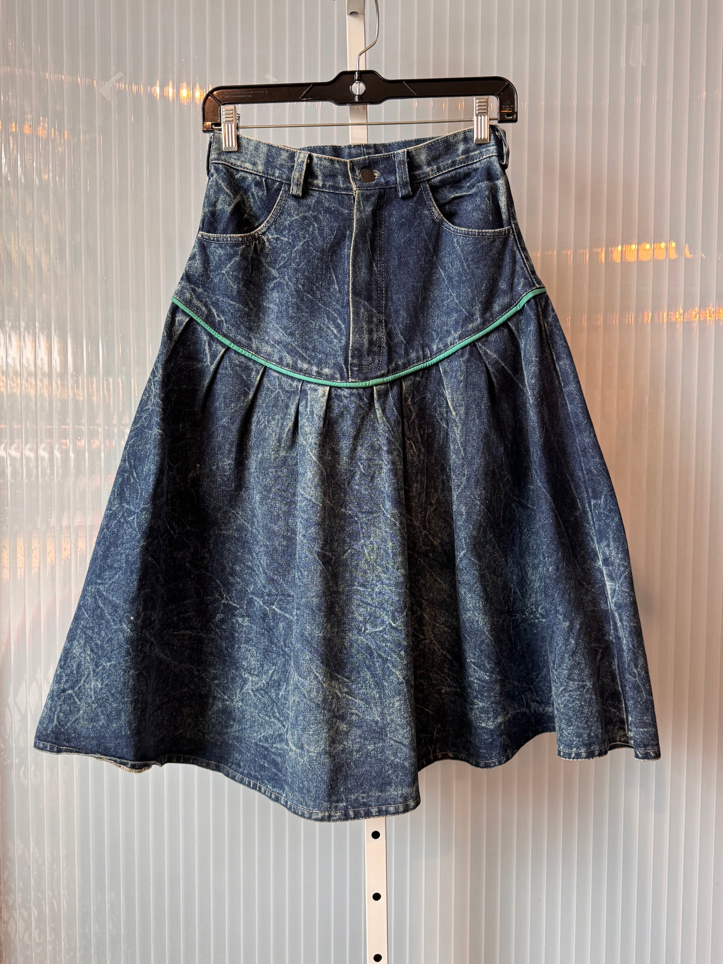 1980s Blue Acid Wash Denim Skirt