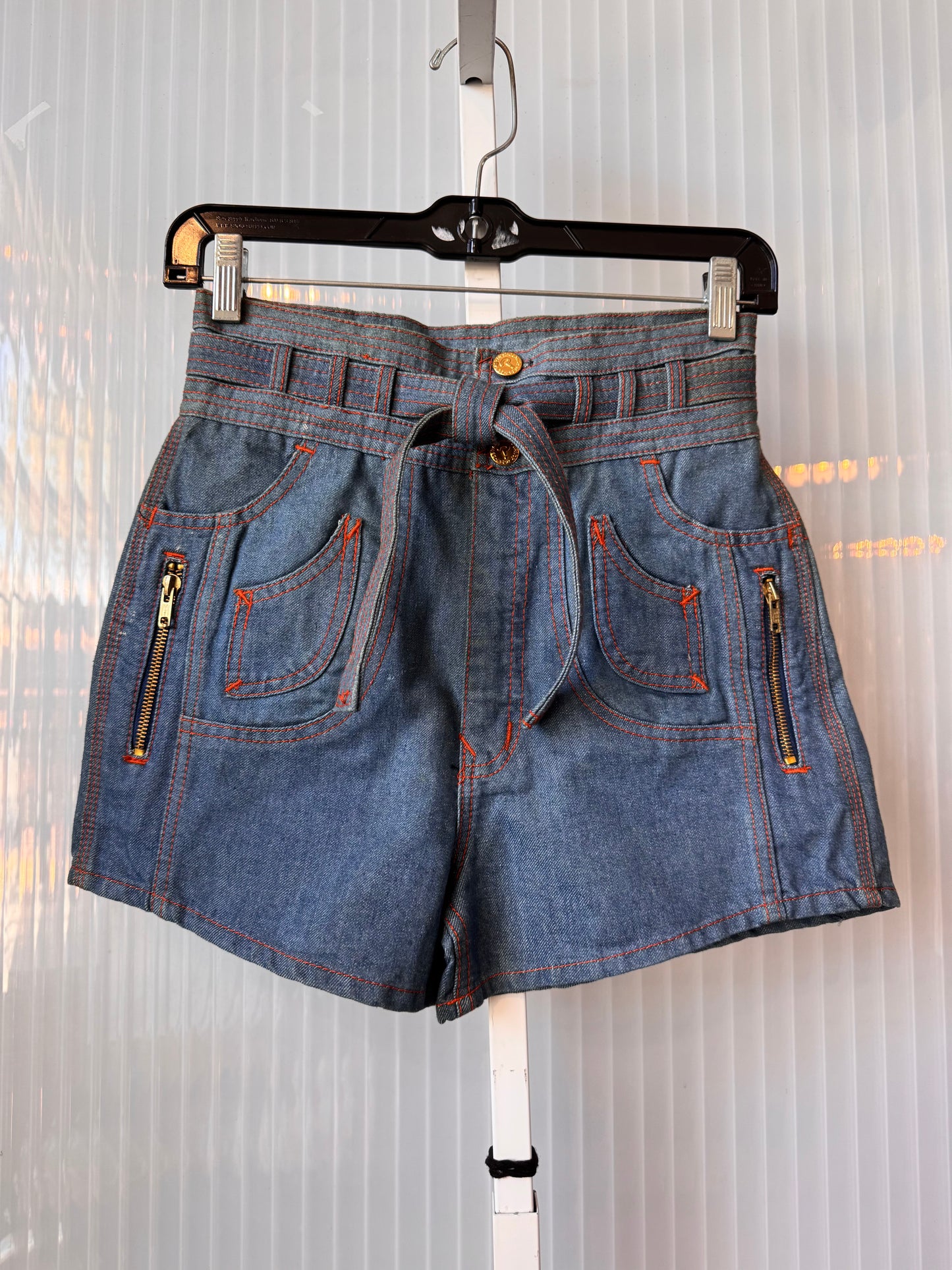 1970s High-Waisted Denim Shorts w/ Contrast Stitching