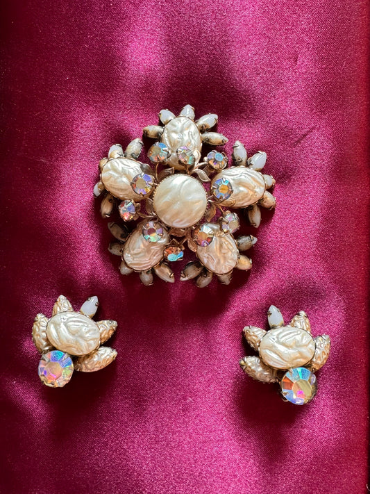 1950s Beau Jewels Pearl Earrings and Brooch set