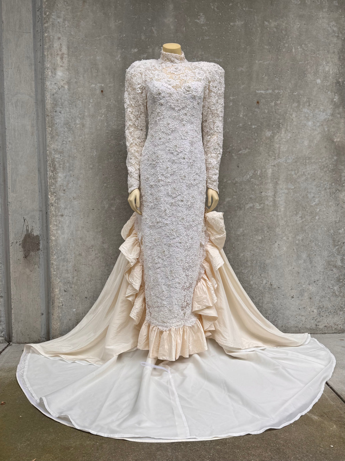 1980s Off-white Floral Lace & Pearl Taffeta Wedding Dress
