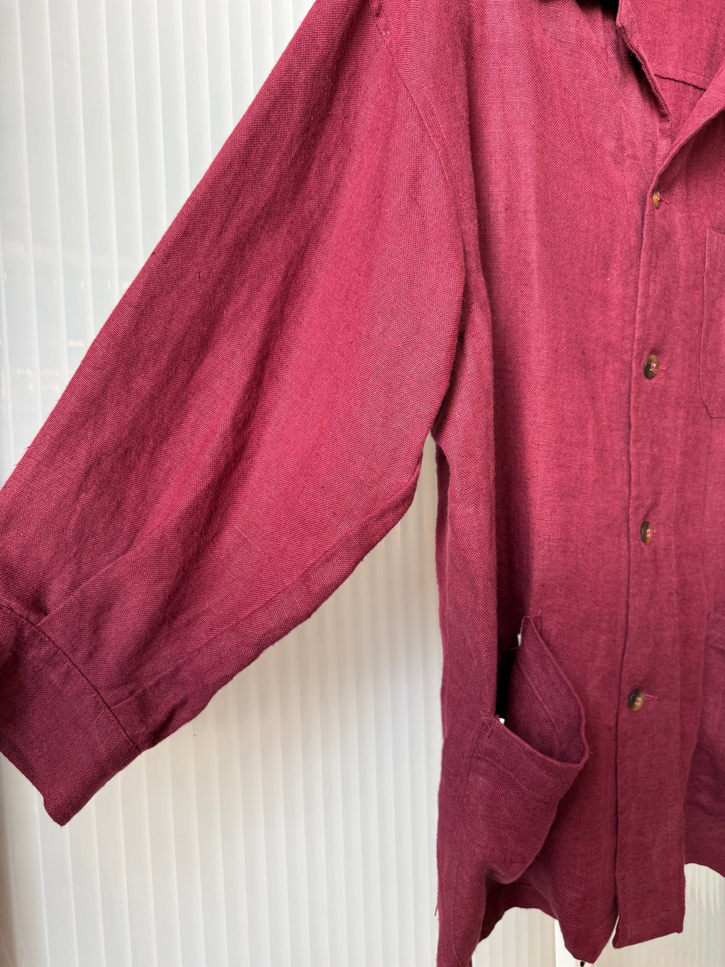 1990s Burgundy Linen "40a" Men's Button Front Shirt