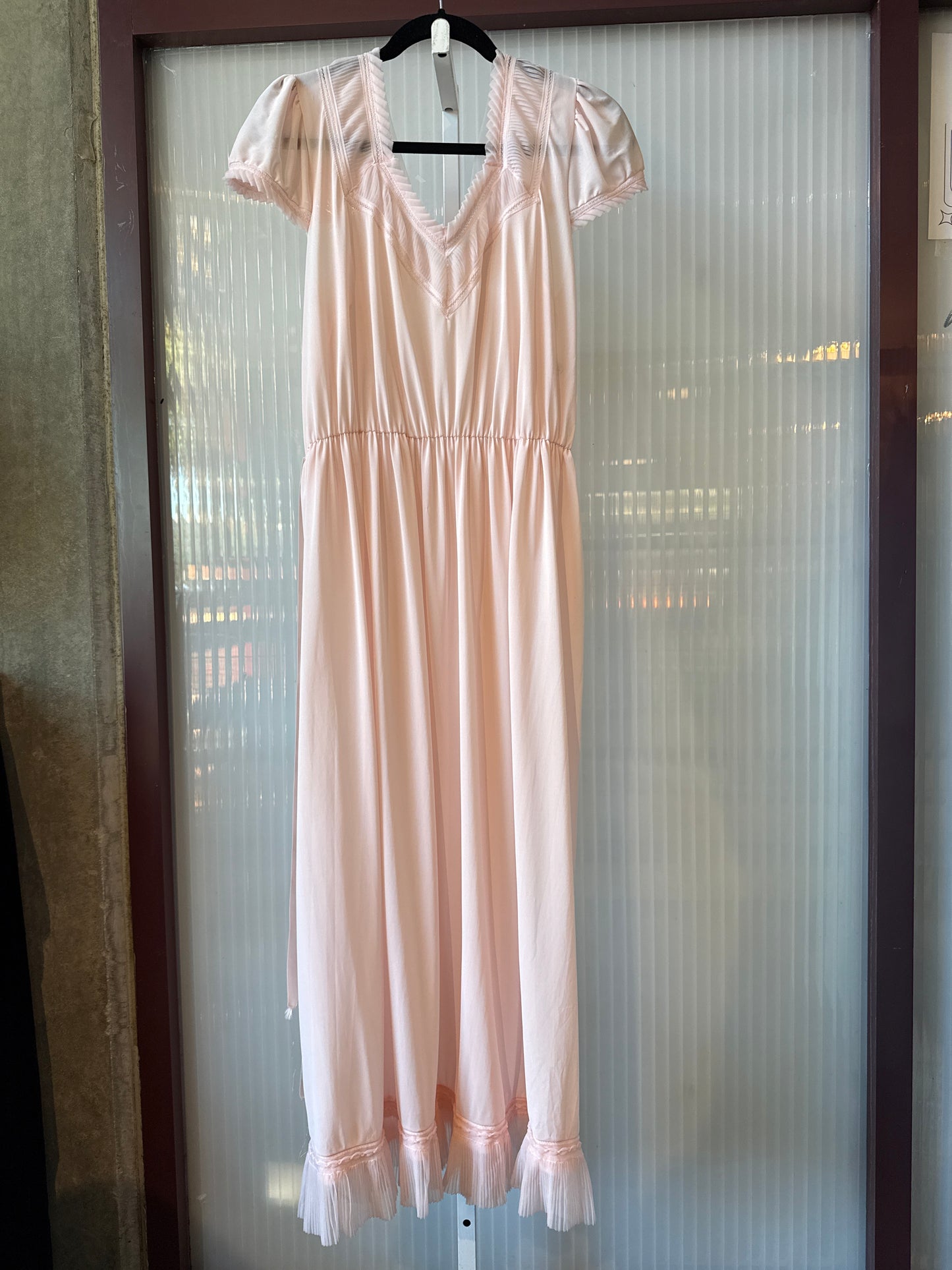1950s Light Pink Nightgown