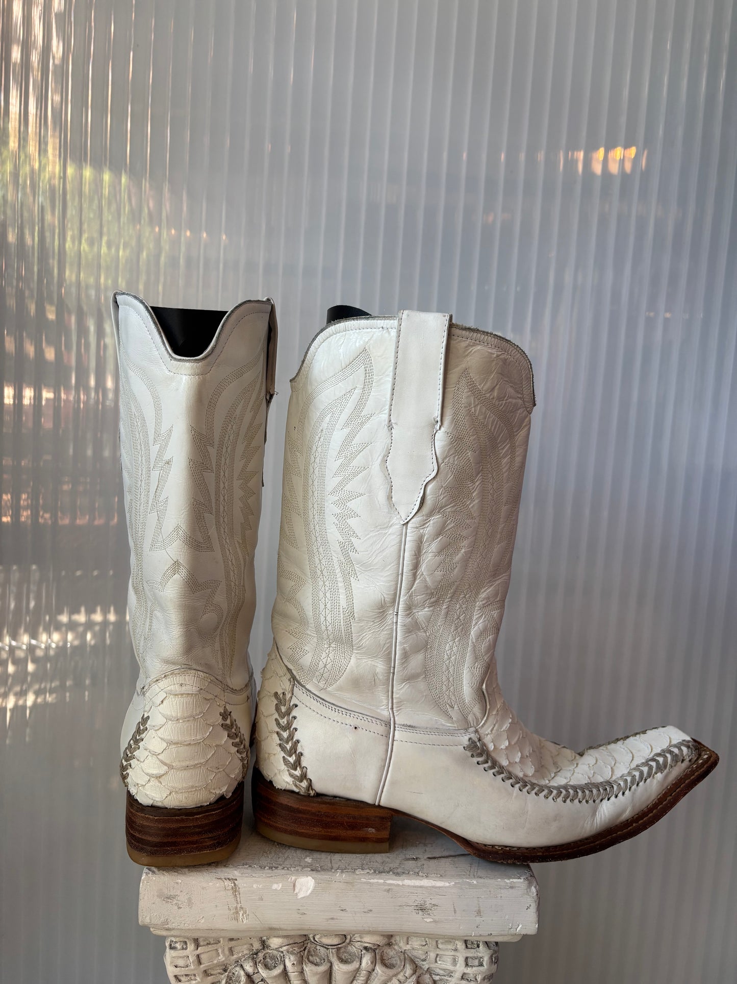 Segundos White Mexican Wedding Boots 9