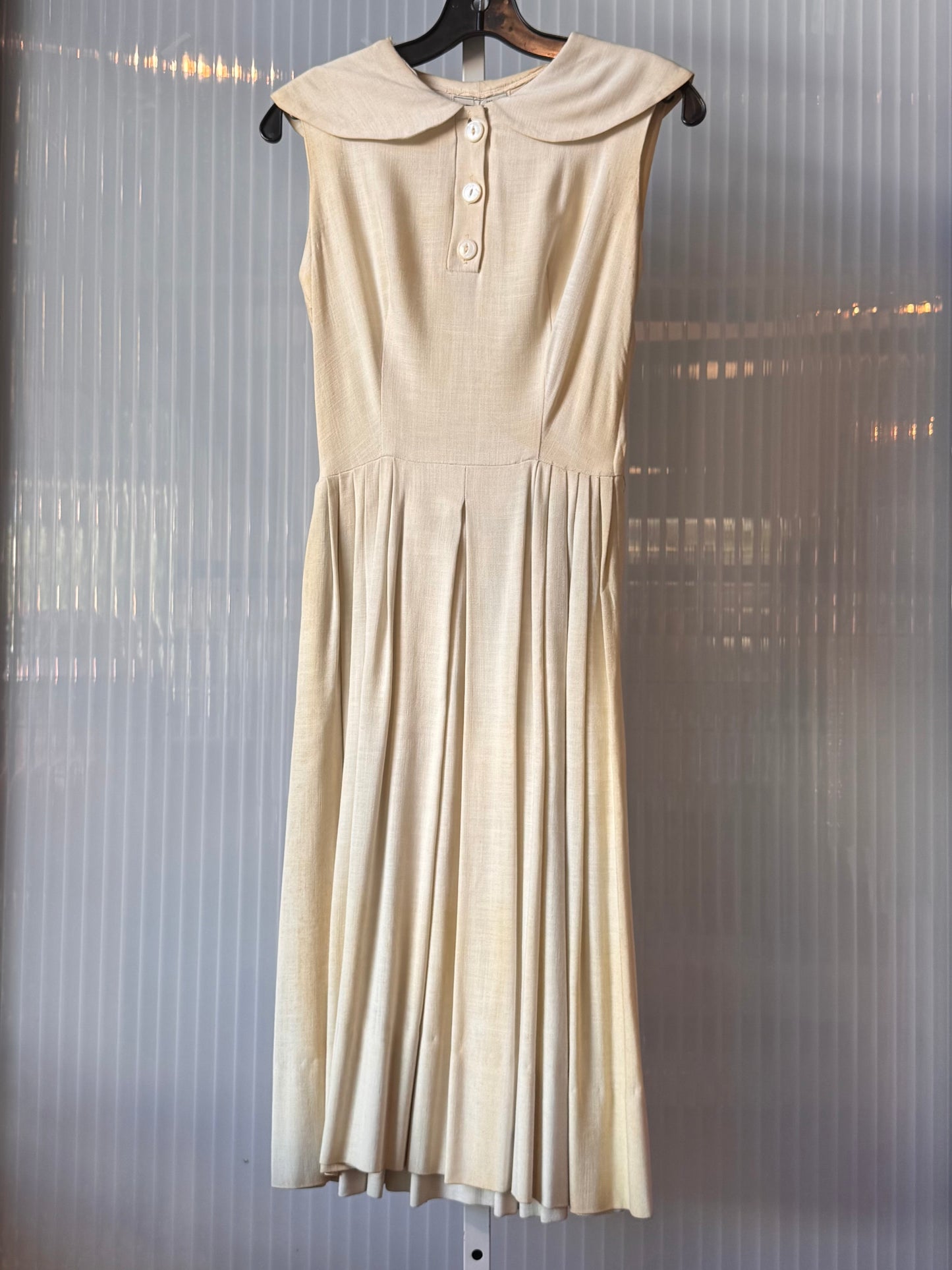 1960s Off-white Peter-Pan collar Pleated Dress