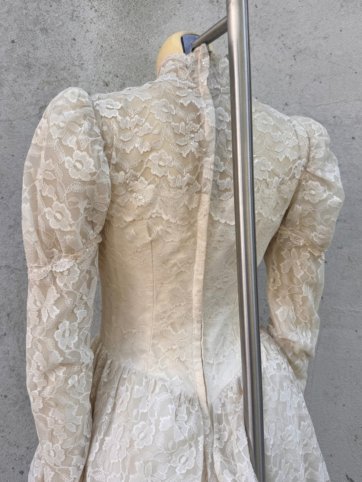 1970s Cream Tiered Floral Lace Wedding Dress