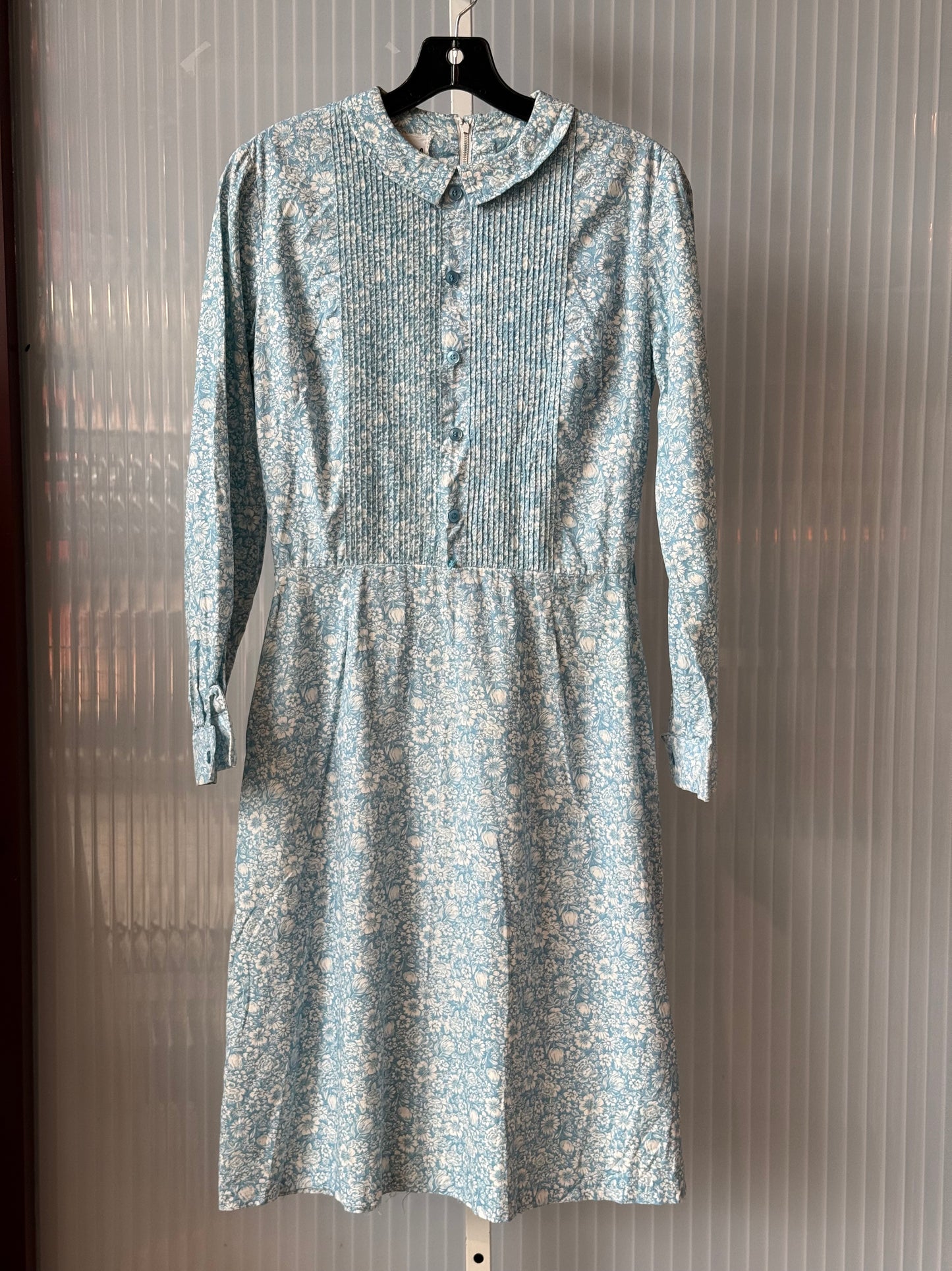 1960s Blue Floral Pintuck Dress