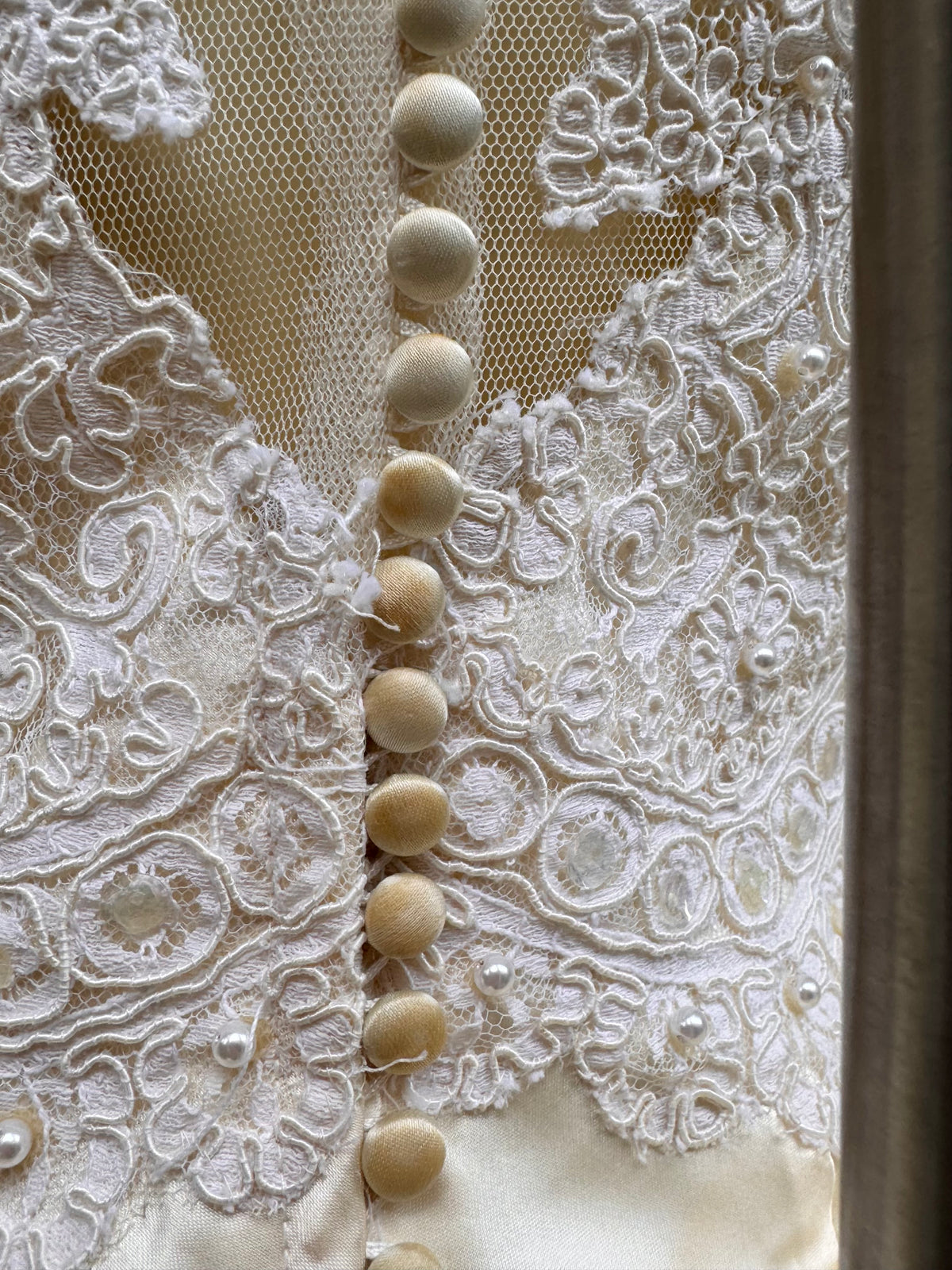 1980s Cream Satin & Lace Wedding Dress