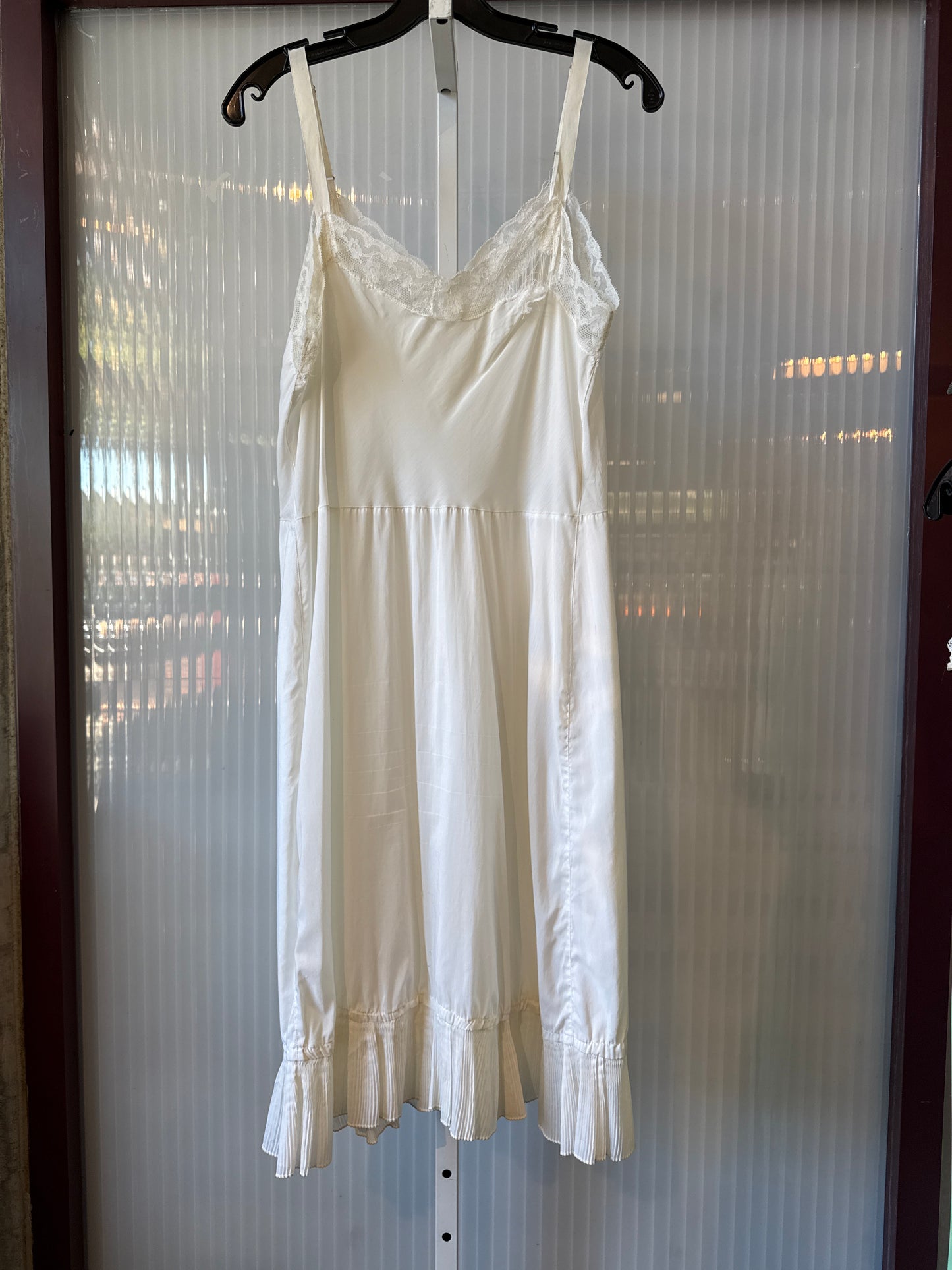 White Slip With Lace and Pleats