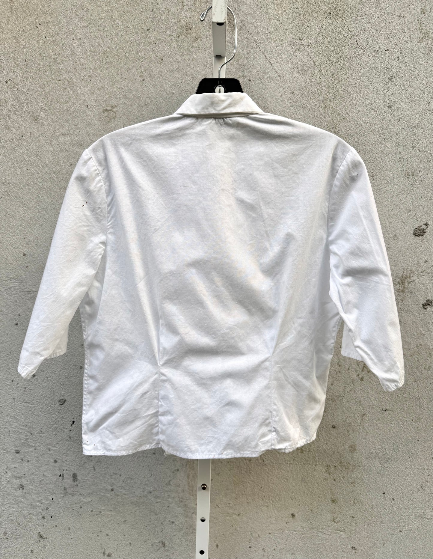 1960s White Collared Shirt w/ Pink Embroidery