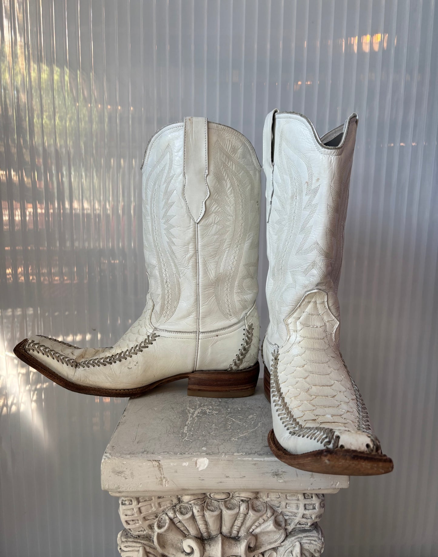 Segundos White Mexican Wedding Boots 9