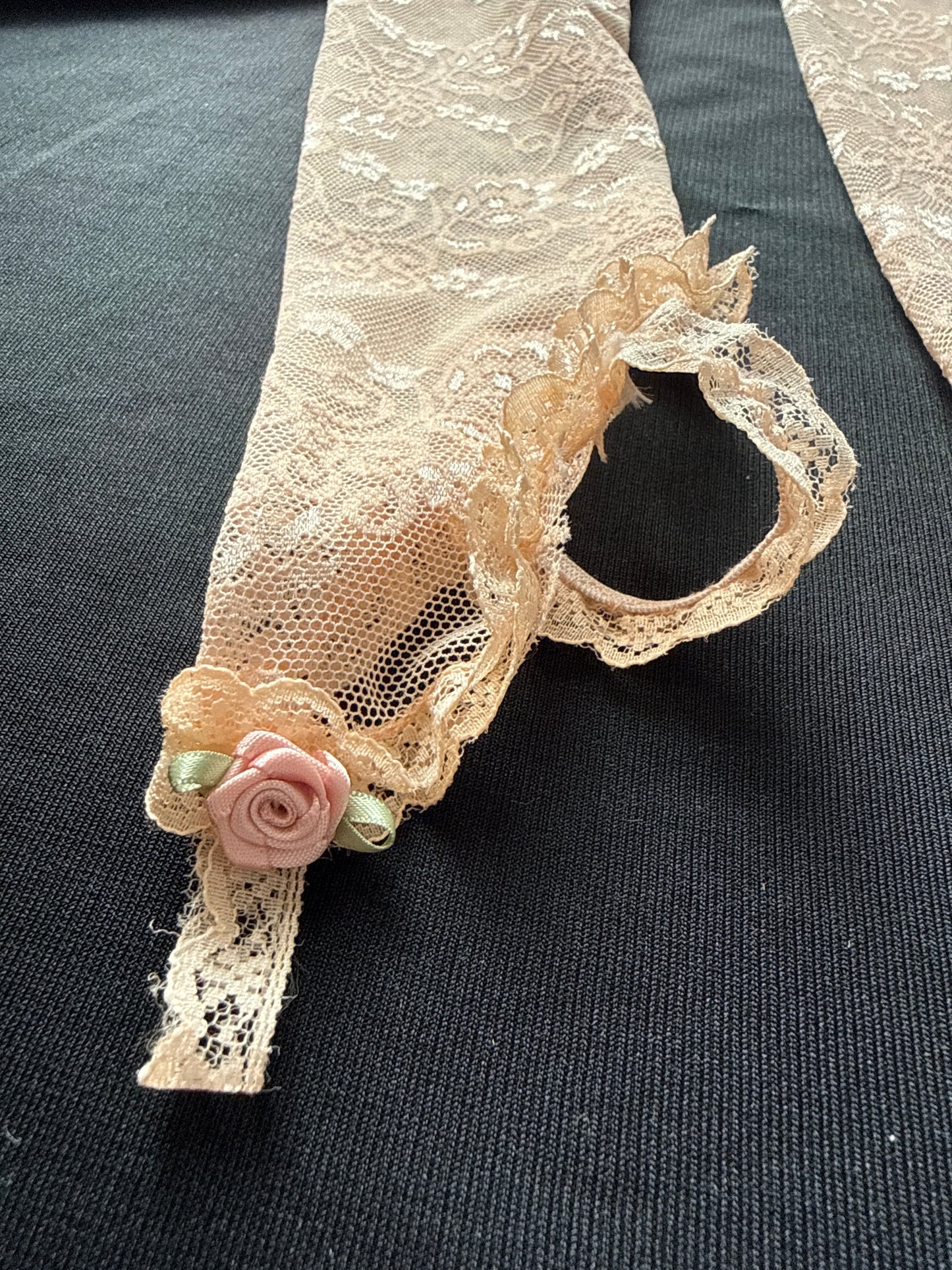 1980s Pink Long Fingerless Lace Gloves