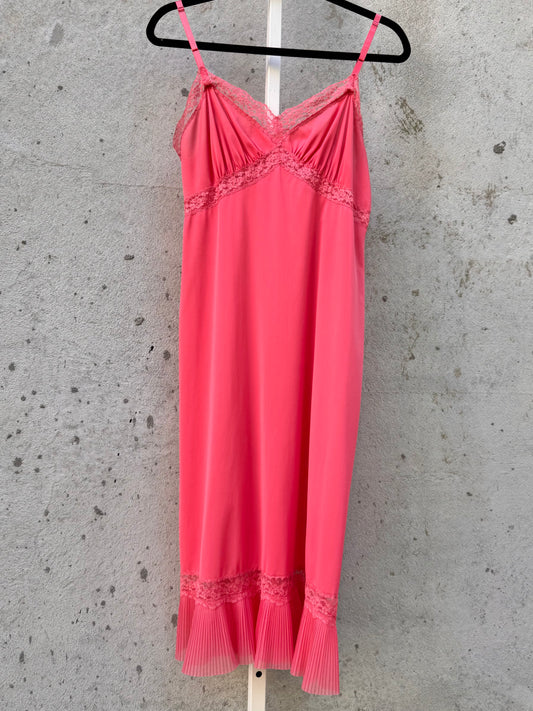 1950s Salmon Pink Slip with Pleated Hem