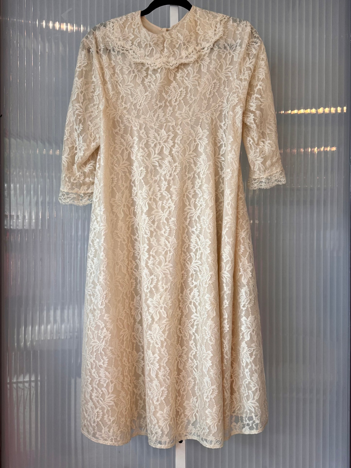 1960s Cream Lace Nightgown