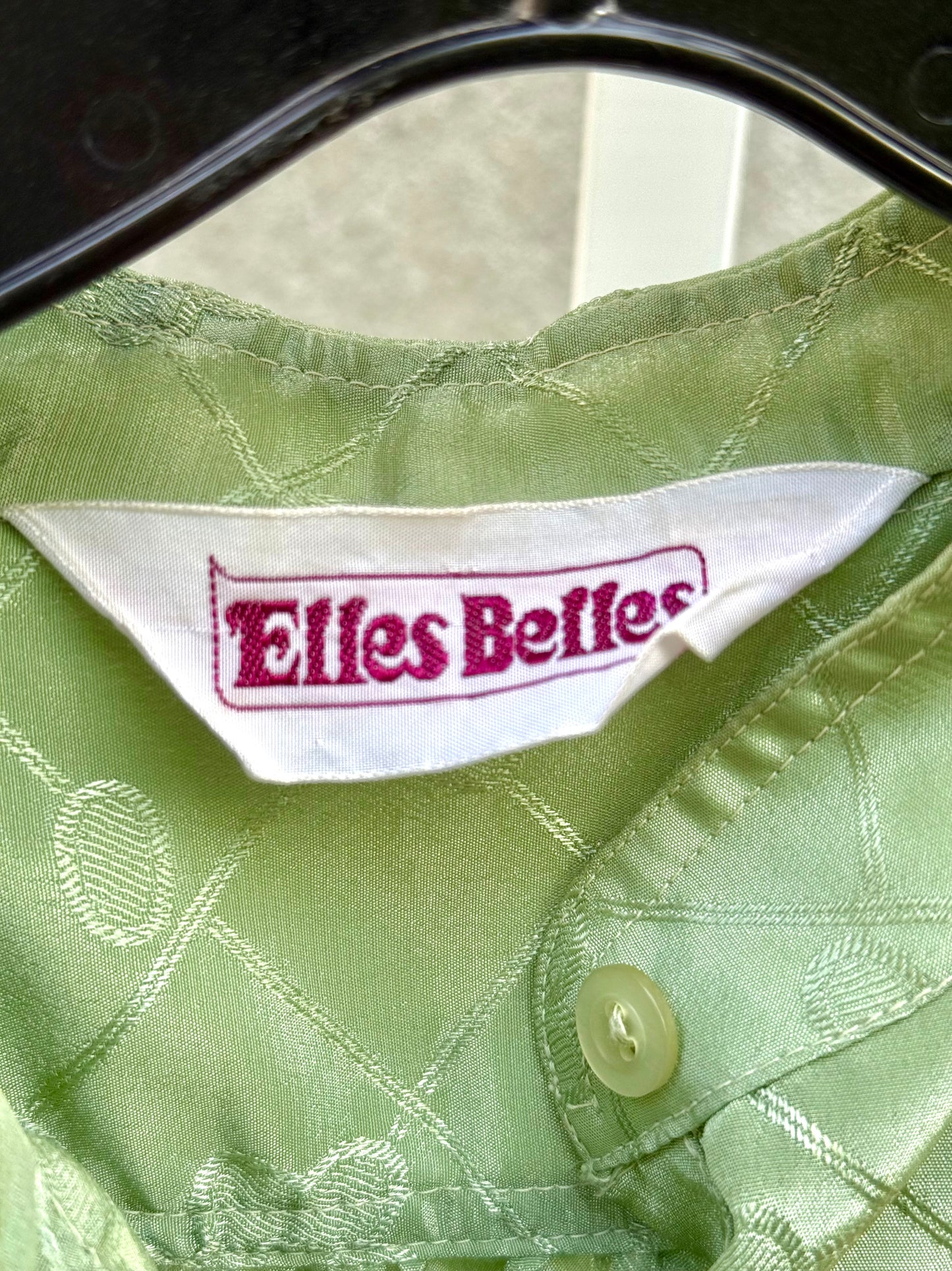 1970s Light Green Collarless Button-Front Blouse