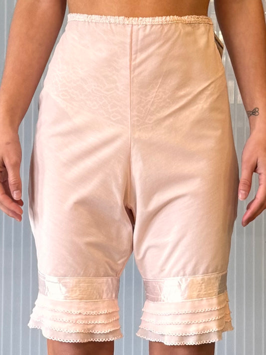 1960s Pink Ruffle Hem Bloomers