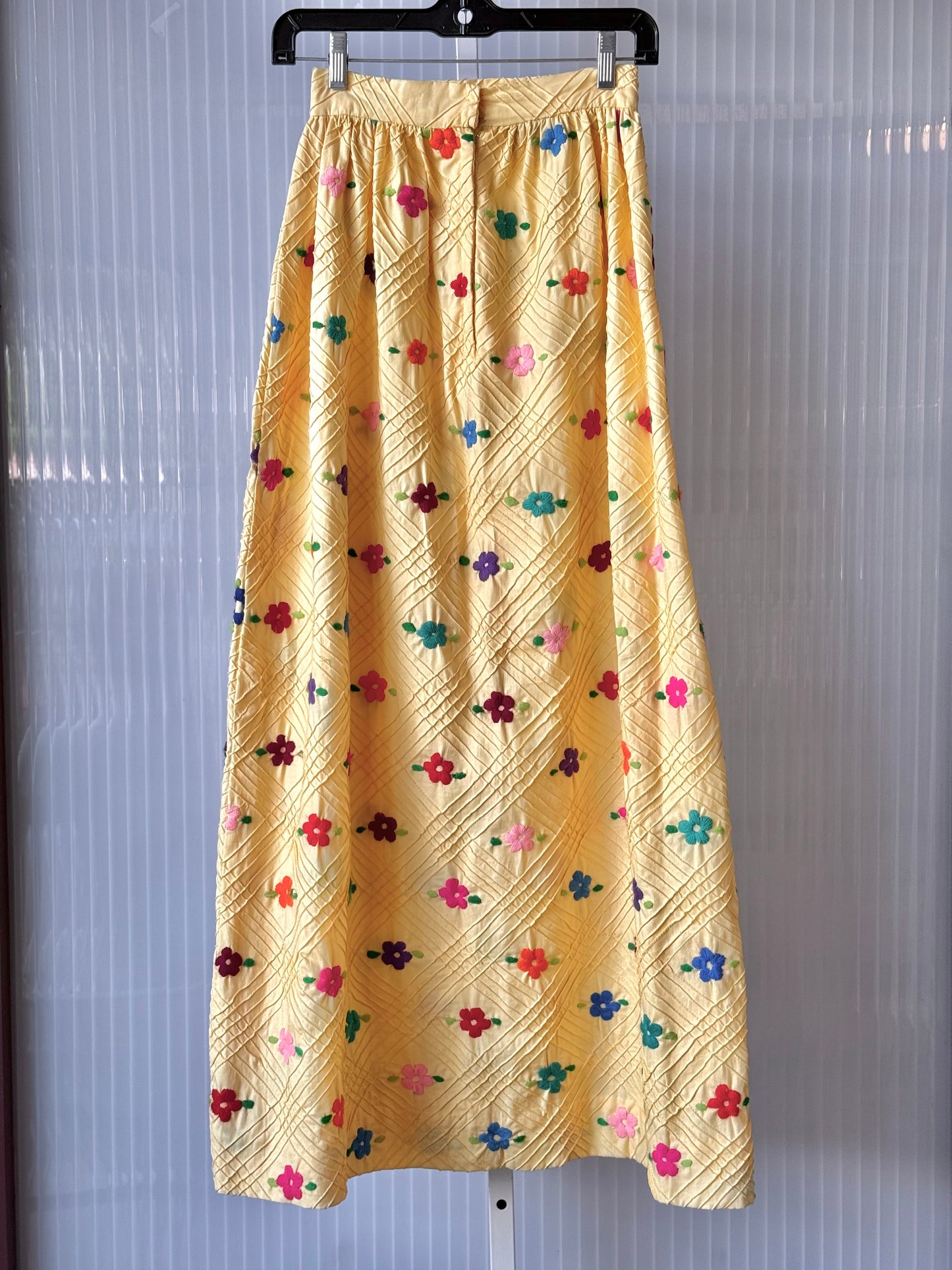 1970s Butter Yellow Pintuck Grid Skirt w/ Flower Embroidery