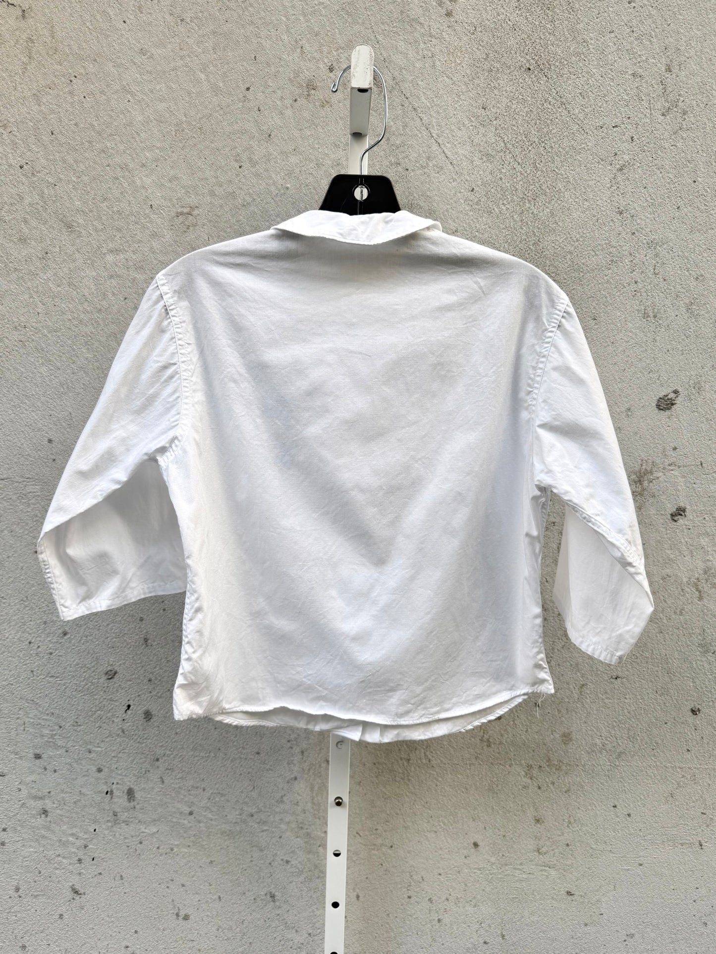 1960s White Collared Shirt w/ Blue Embroidery