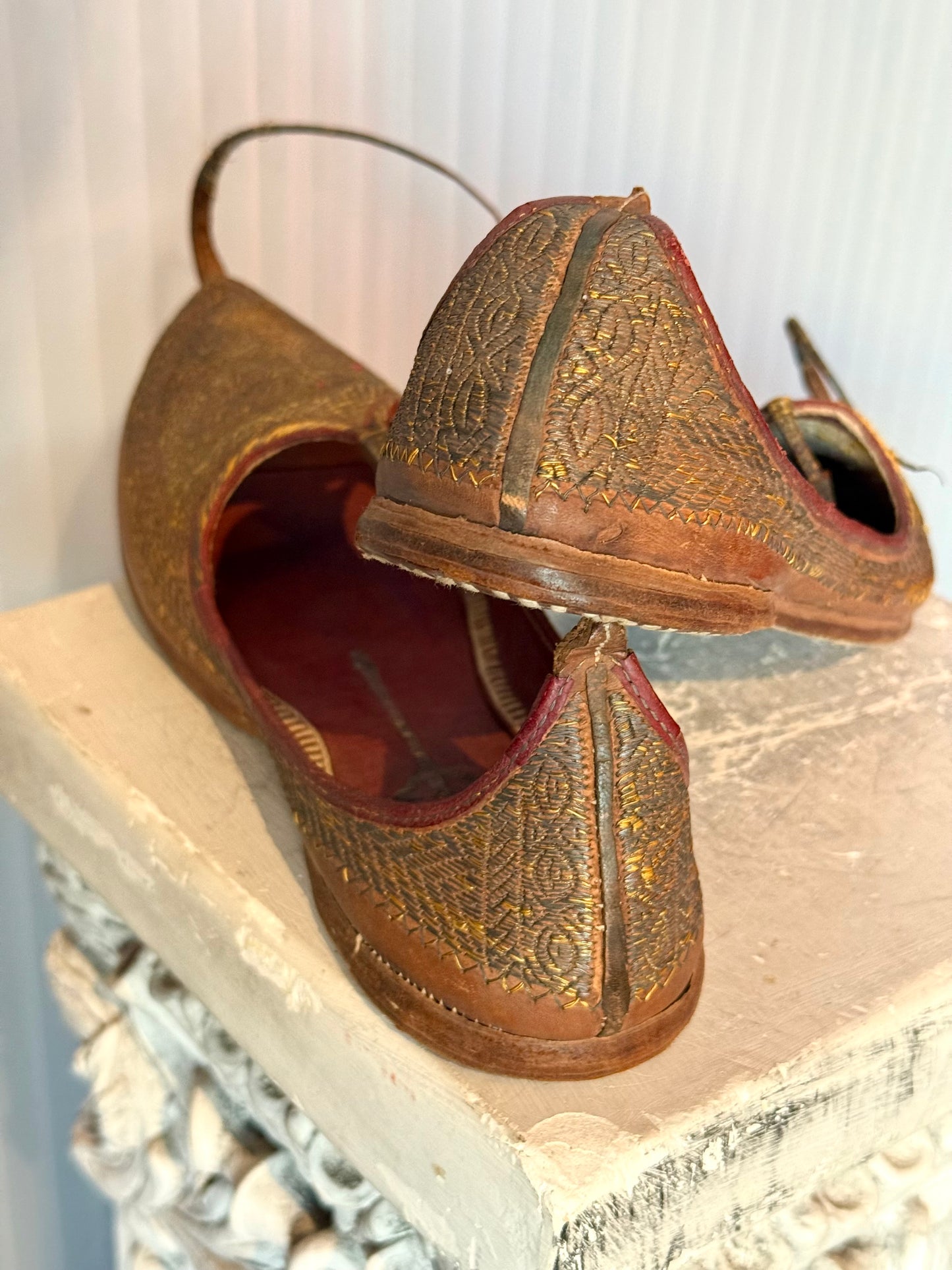 Mughal Ottoman Leather Embroidered Slippers w/ Curled Toe