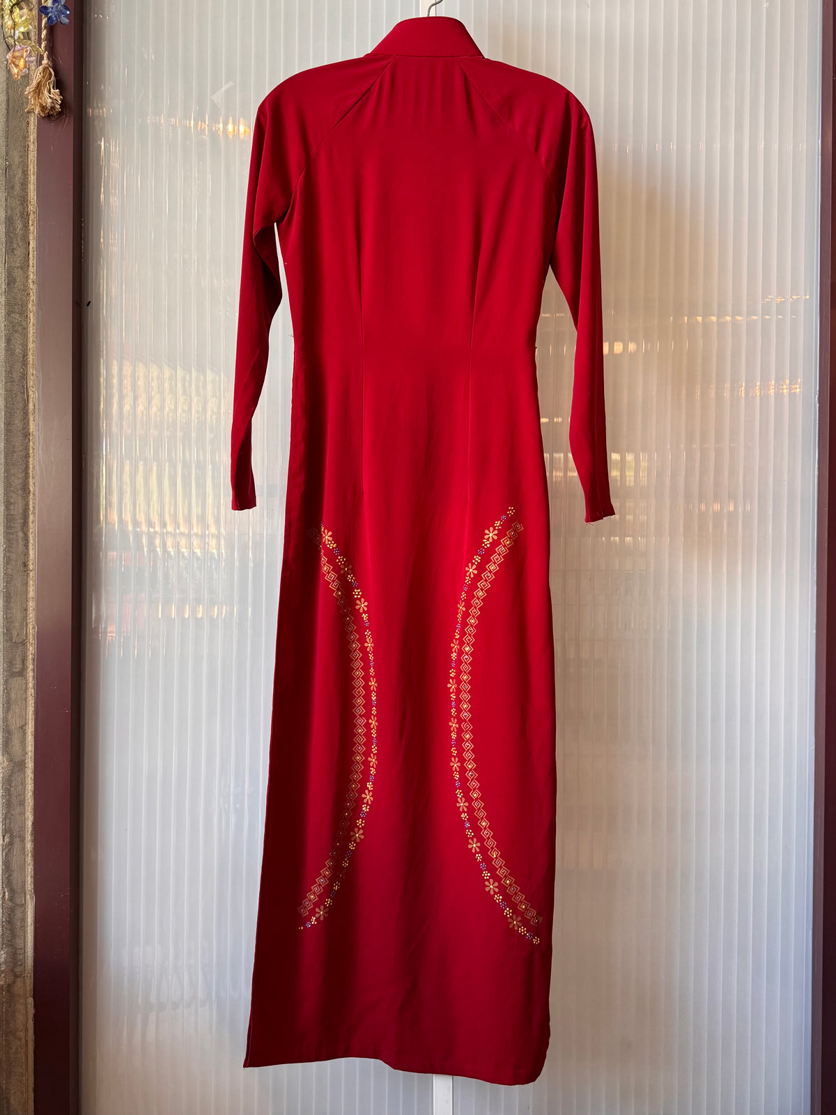 1960s Snowflake Print Scarlet Red Ao Dai