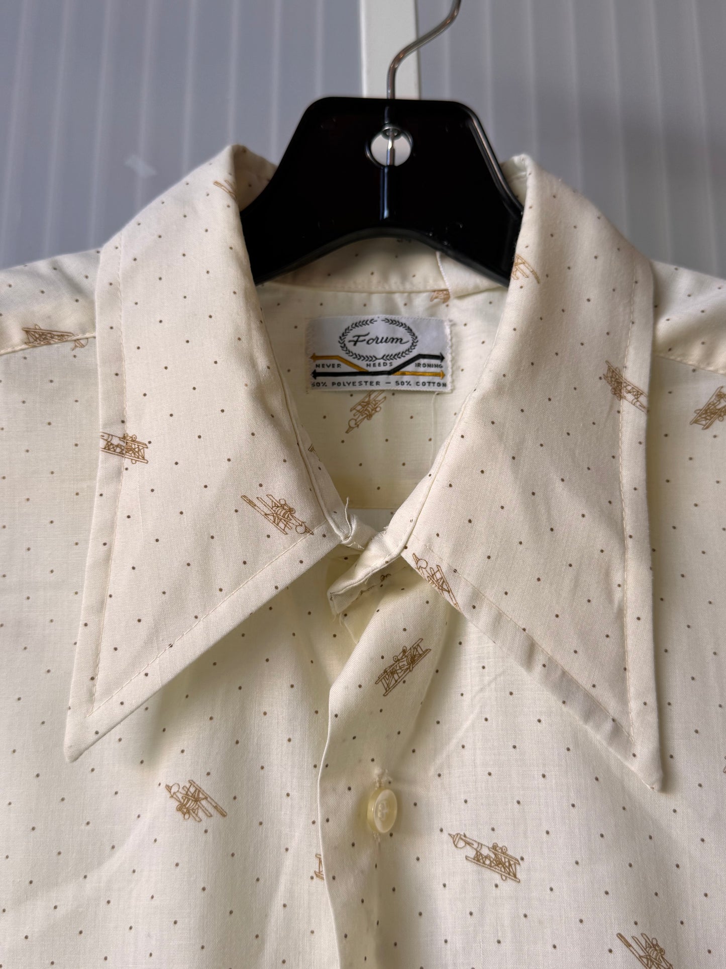 1970s Pointed Collar Cream Shirt w/ Brown Airplane Print