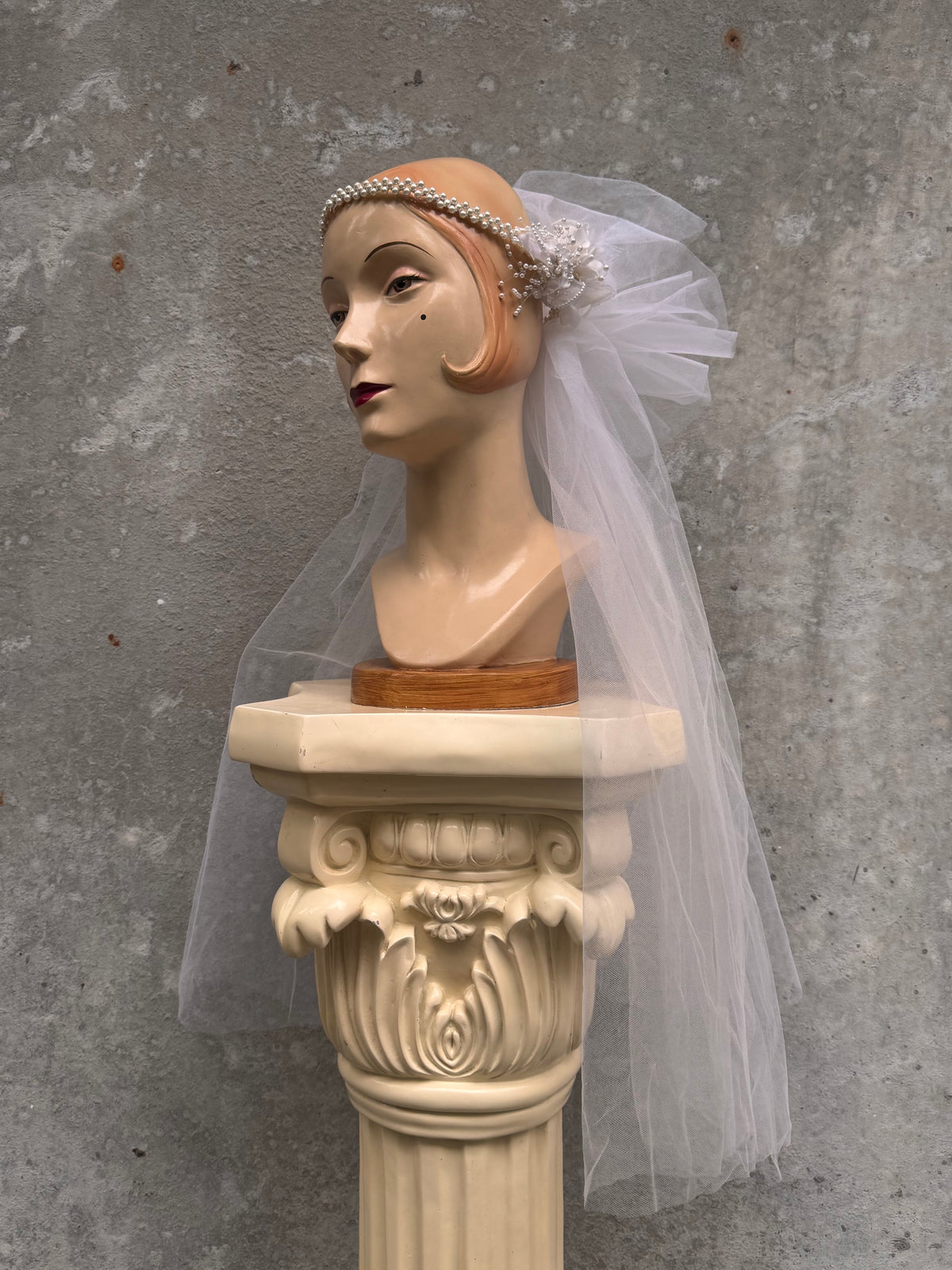 1960s does 1920s Pearl Crown Veil