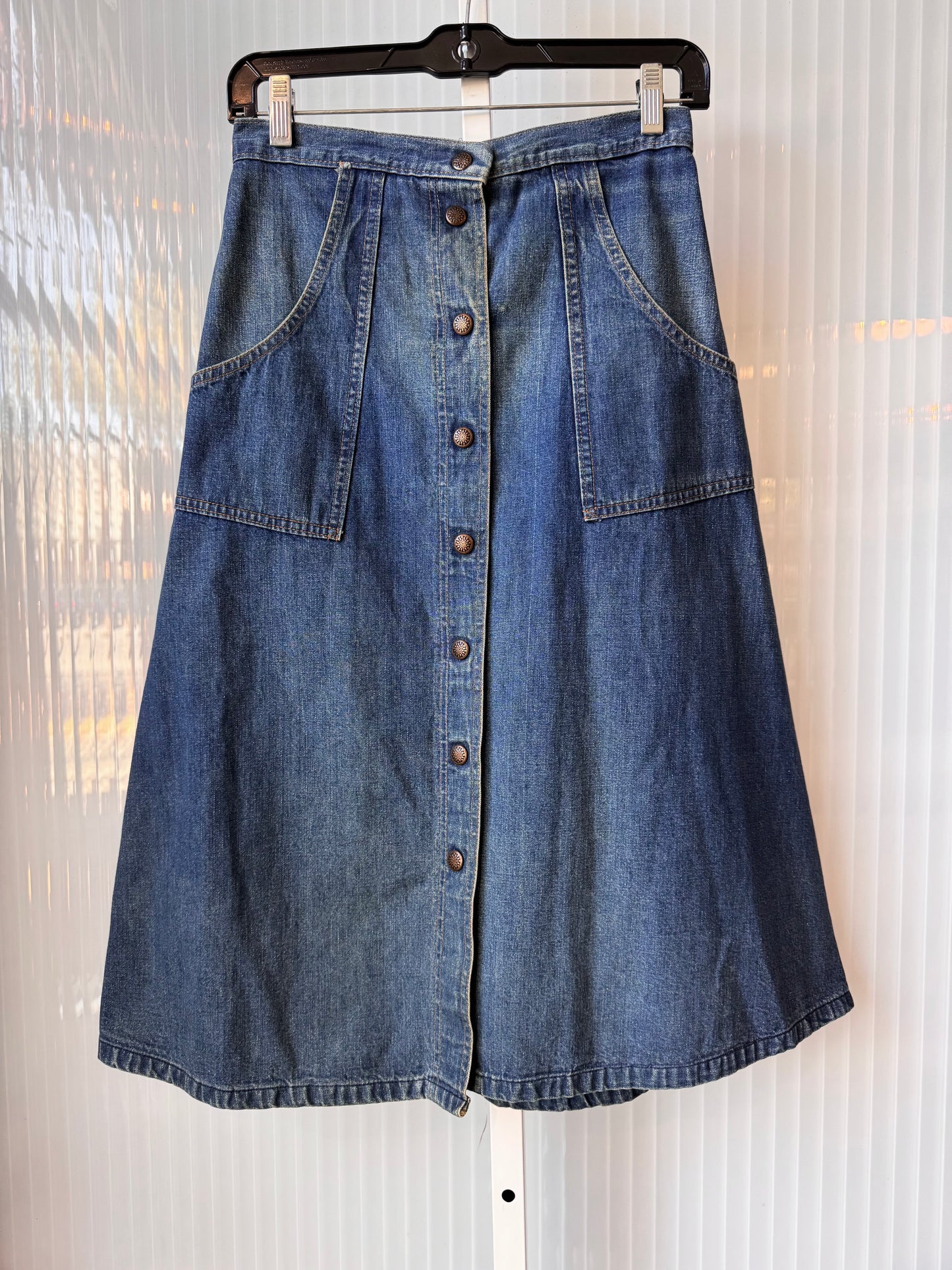 1970s Snap-Button Mid Length Denim Skirt