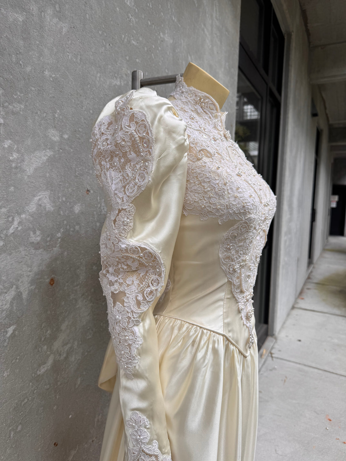1980s Cream Satin & Lace Wedding Dress