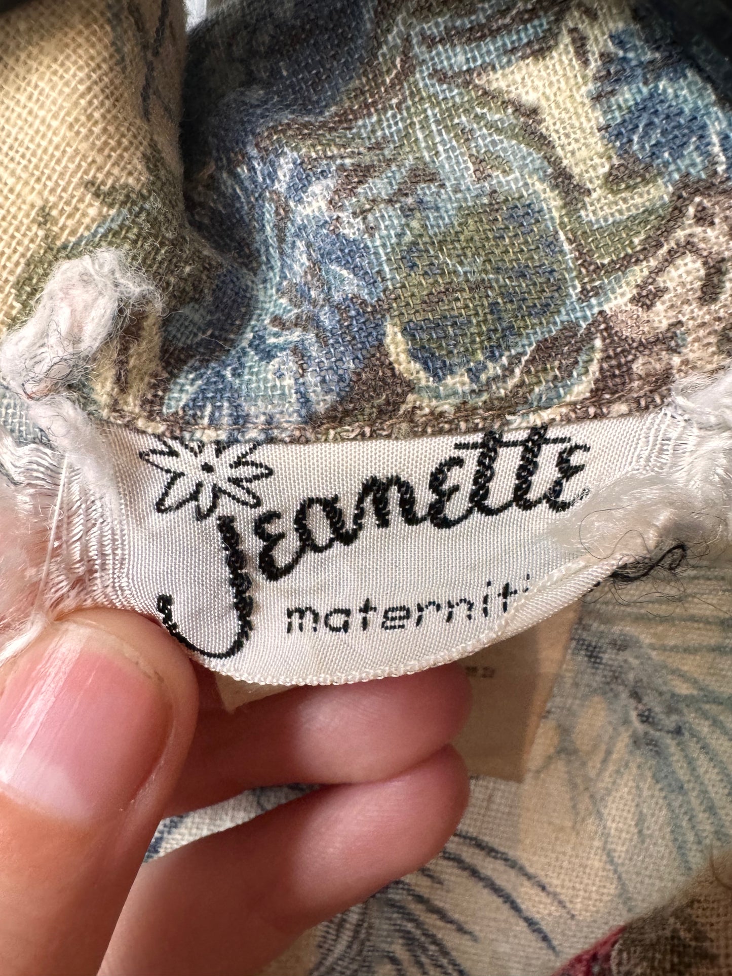 1970s Taupe & Blue Floral Maternity Blouse