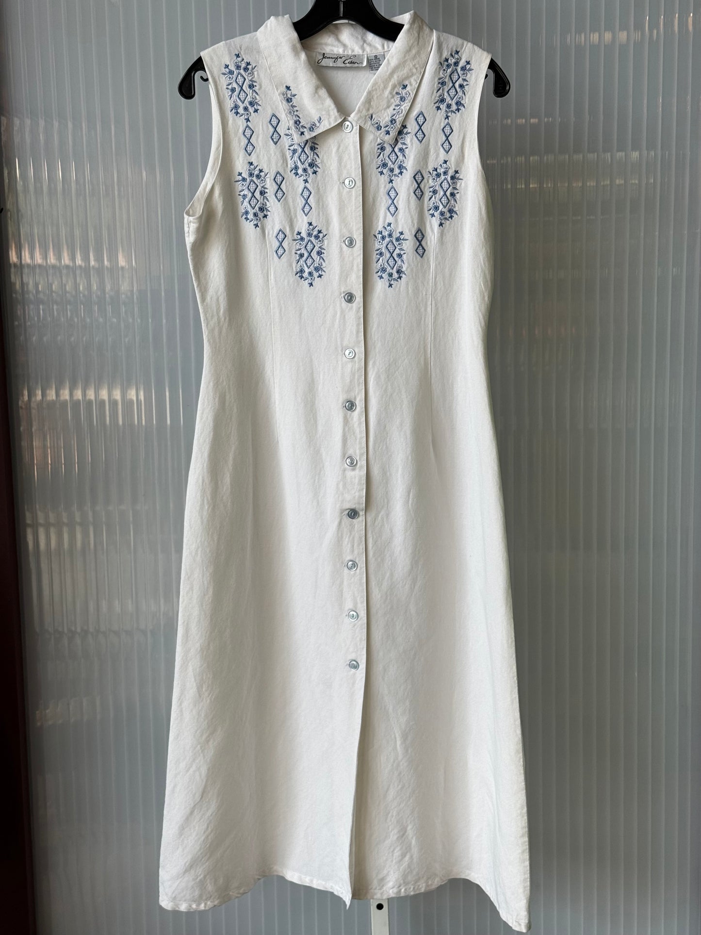 1980s White Sleeveless Button-Up Dress w/ Blue Embroidery