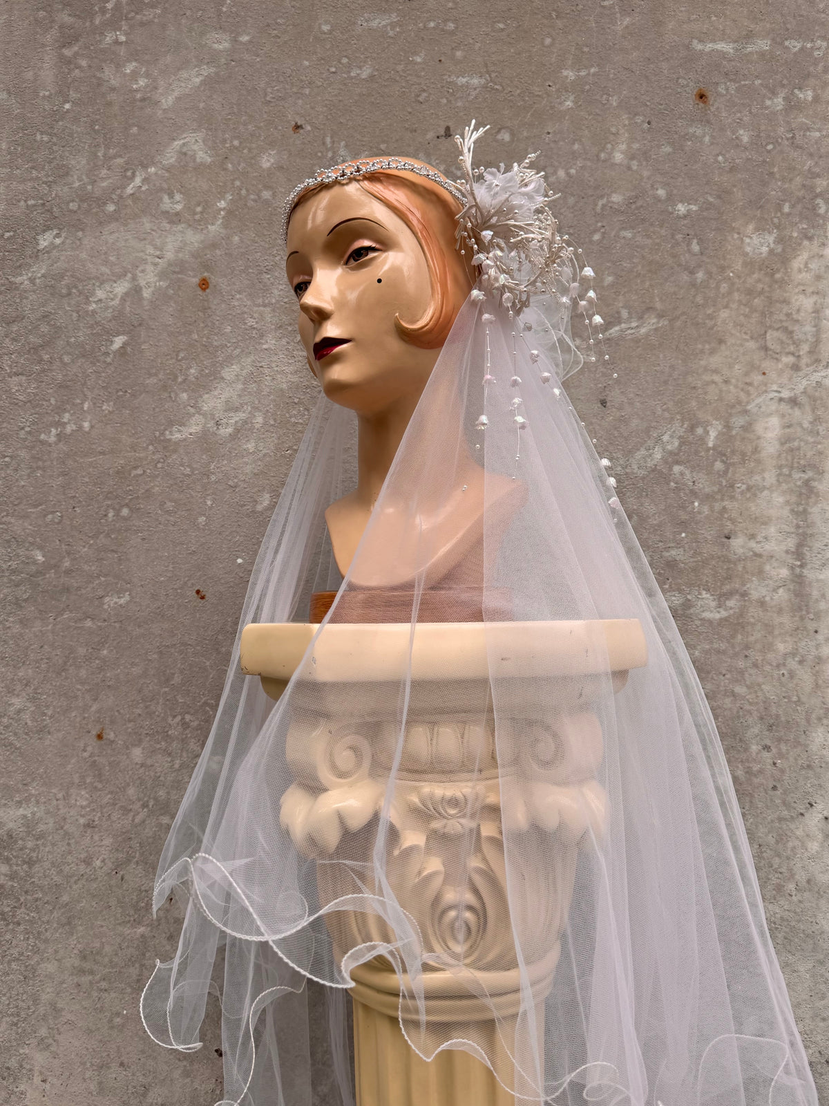 1960s White Pearl Crown Veil