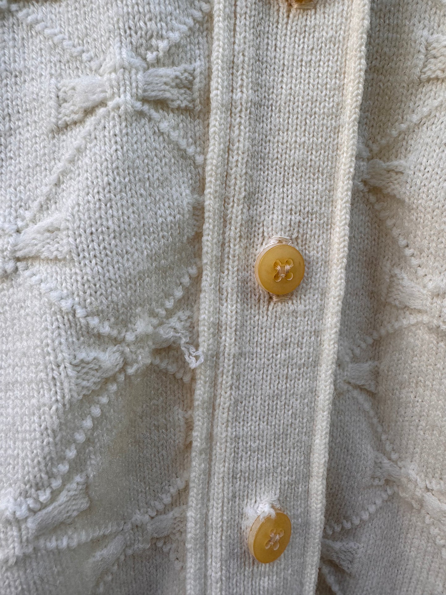 1970s White Bow-Knit Poncho with Fringe