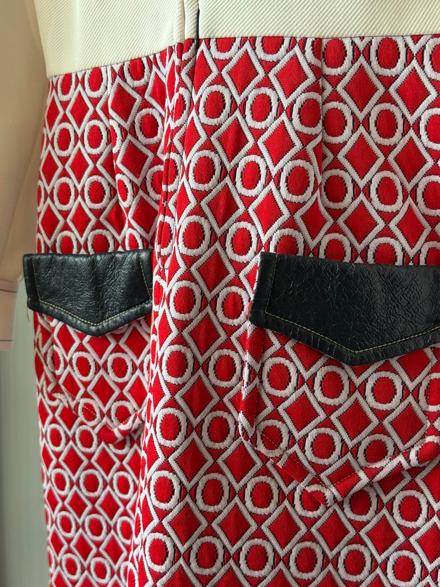 1970s White PolyKnit Dress w/ Red & White Geometric Pattern