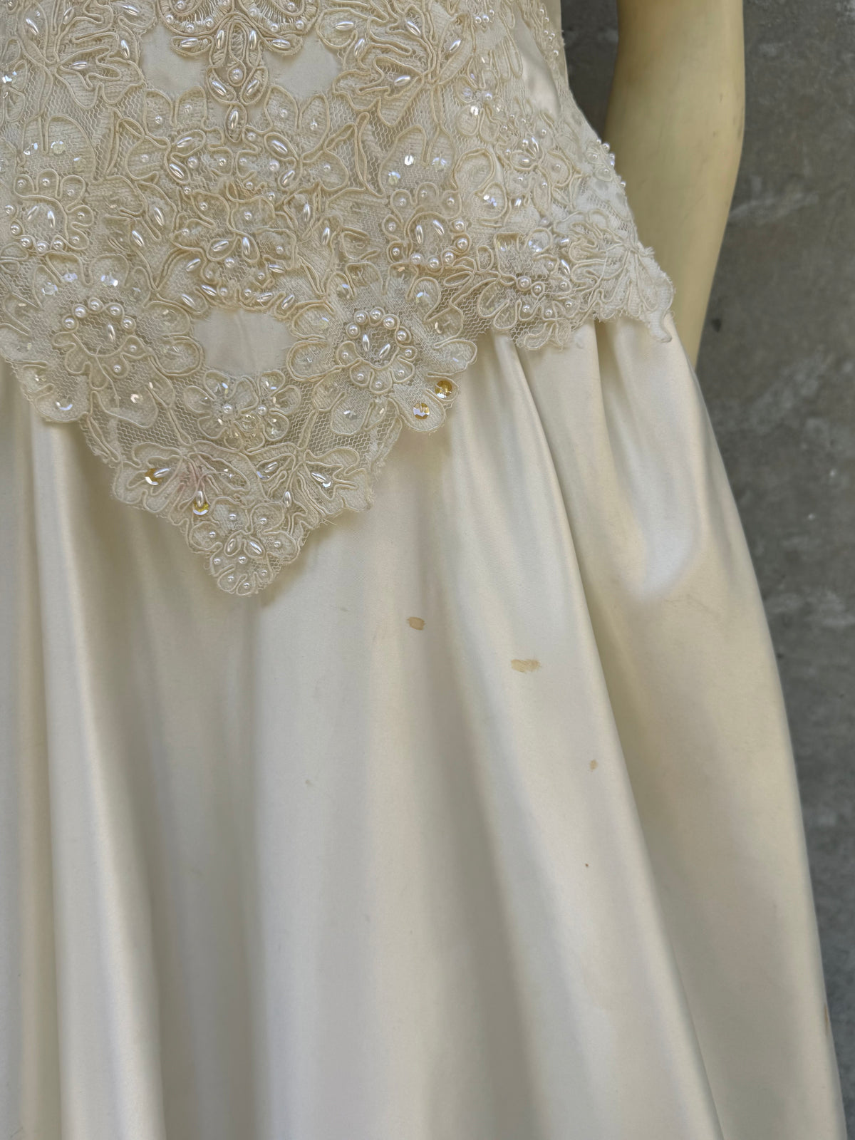 1980s Off-White Satin & Lace Princess Wedding Dress
