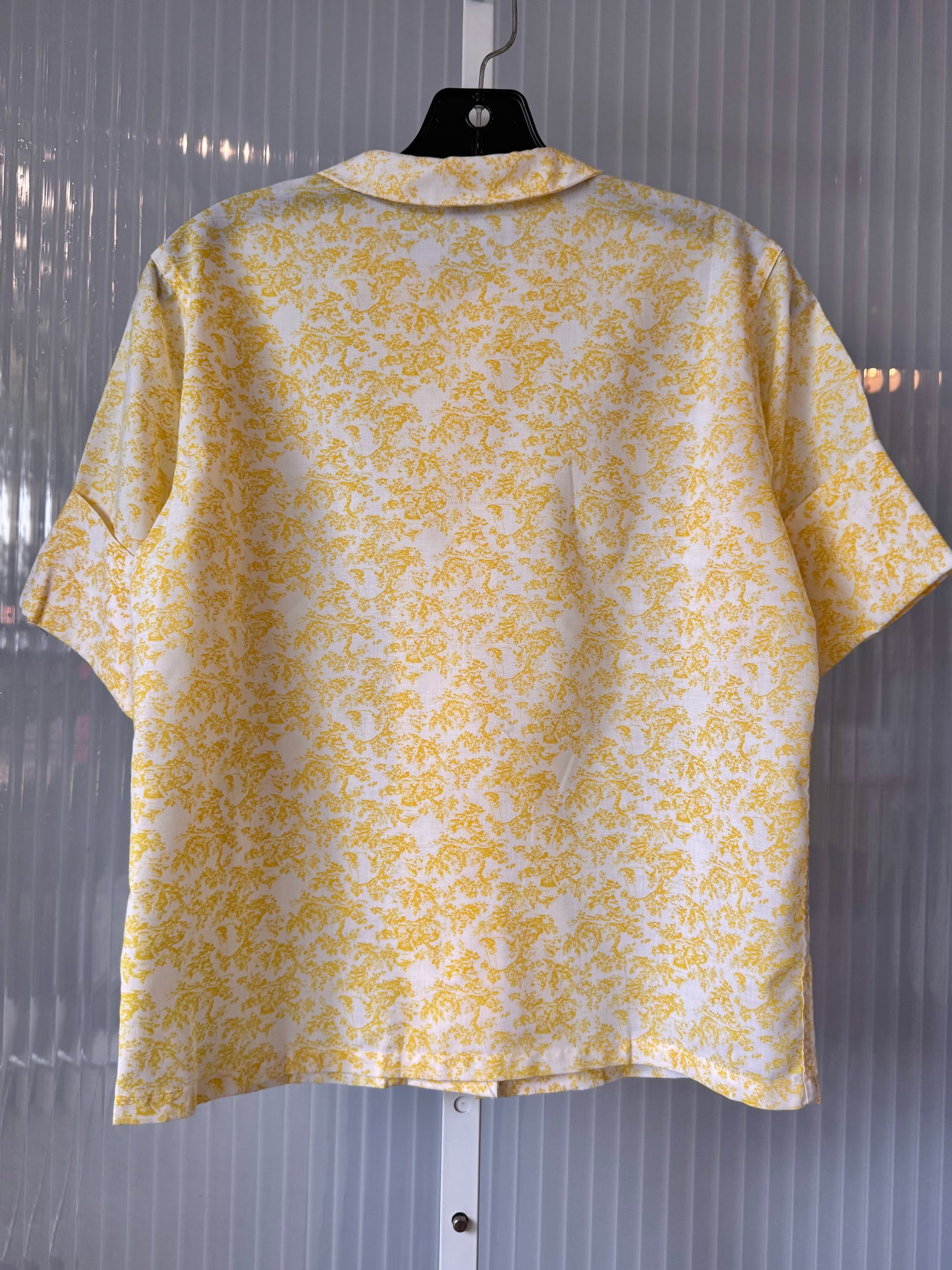 1960s Yellow Foliage Pattern Collar Blouse